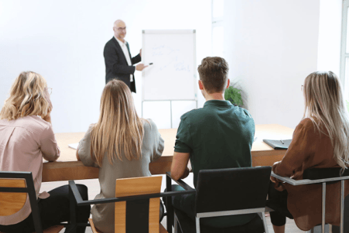 Refuerzo escolar en grupos reducidos