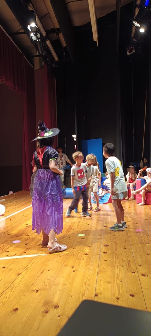 Clase abierta de Teatro para niños "Esporas"