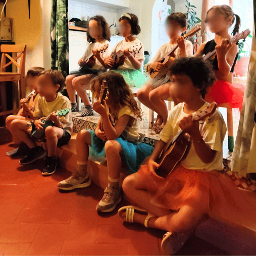 Clases de UKELELE en Gracia - Nivel intermedio