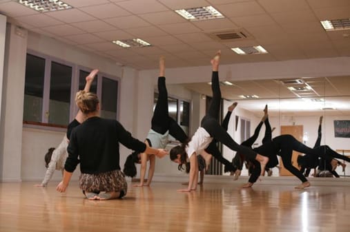 Danza Contemporanea 11-13