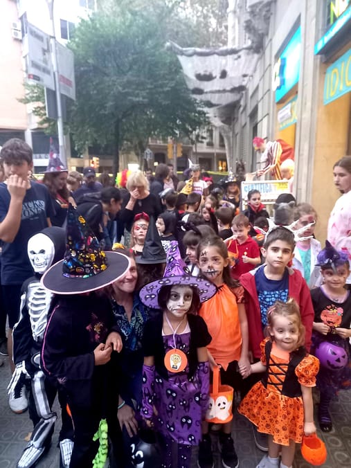 Rua de Halloween 2024 - Escola Comunica't